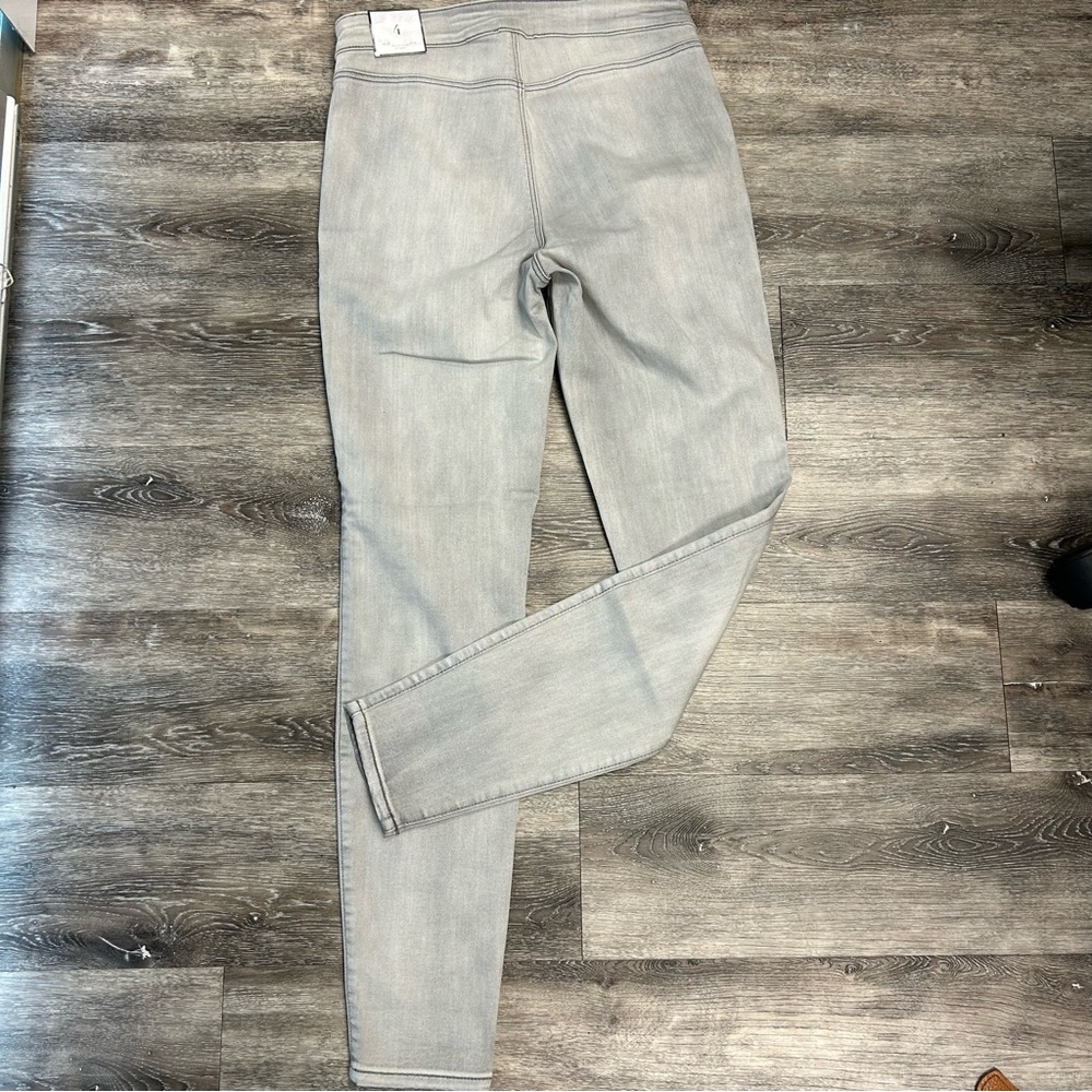 WHBM High-Rise Sailor Button Skinny Jeans Size 4 - Picture 9 of 11